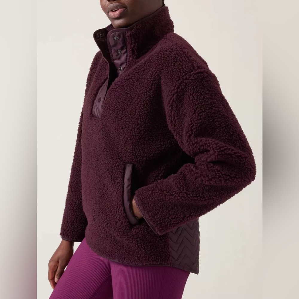 Athleta Cozy Sherpa Quilted Snap Sweatshirt oversized Red Maroon Women’s M NWT